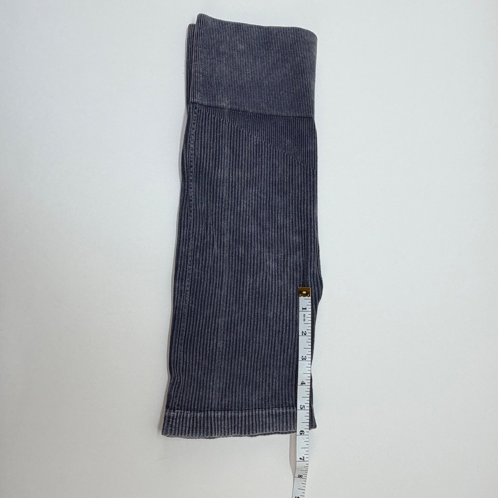 Aura Juniors Activewear Biker Shorts Size S/M Gray Ribbed High Rise Stretch - Picture 3 of 11